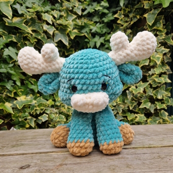 Rocket the Moose amigurumi pattern by Sweet Fluffy Stitches