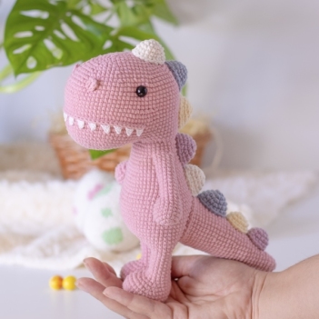 Dinosaur amigurumi pattern by GatoFio