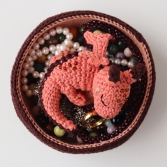 Trinket the Dragon Treasure Keeper amigurumi by Irene Strange