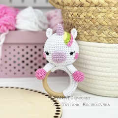 Rattle Unicorn amigurumi by TANATIcrochet