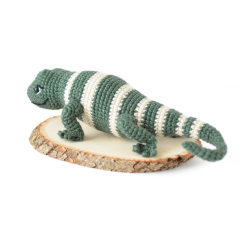 Fiji Banded Iguana amigurumi pattern by Elisas Crochet