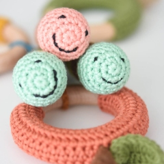 Apple Worm Rattle amigurumi by lilleliis