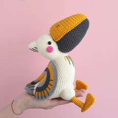 NARCISSUS THE PELICAN amigurumi by Natura Crochet