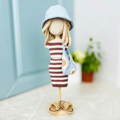 Summer break outfit amigurumi pattern by Fluffy Tummy