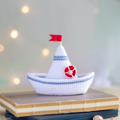 Paper boat amigurumi pattern by TwoLoops