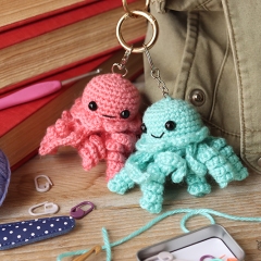 Jellyfish Keychain amigurumi pattern by Jen Hayes Creations