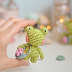 Pupi the frog amigurumi pattern by O Recuncho de Jei