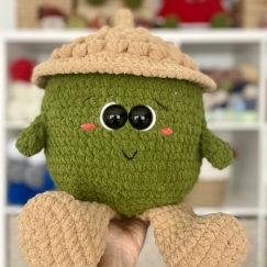 Cuddle-sized acorn