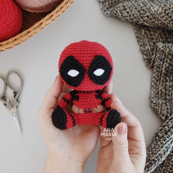 Deadpool amigurumi pattern by Ana Maria Craft