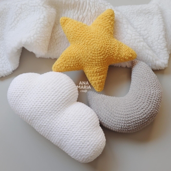 Sky Pillows: Moon, Star and Cloud amigurumi pattern by Ana Maria Craft