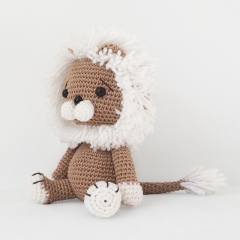 Lav the Lion amigurumi pattern by Pepika