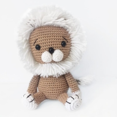 Lav the Lion amigurumi pattern by Pepika