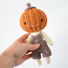 Pumpkin Man amigurumi pattern by Elisas Crochet