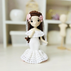 Miss 2010s amigurumi pattern by Fluffy Tummy