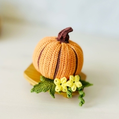 Pumpkins amigurumi pattern by Fluffy Tummy