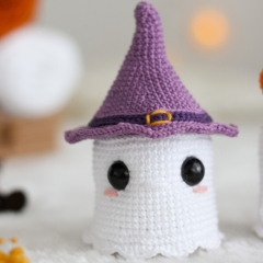 Ghosts Family 3 in 1 amigurumi pattern by Crocheniacs