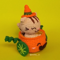 Halloween Racing Cats amigurumi by Audrey Lilian Crochet