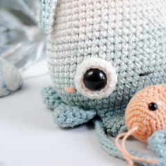 Squid Seamus - Musical Toy amigurumi by Lalylala