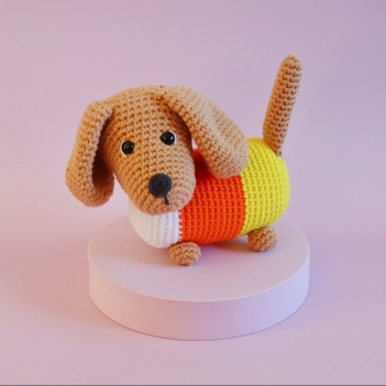 Gizmo the Halloween Dog amigurumi pattern by Cara Engwerda