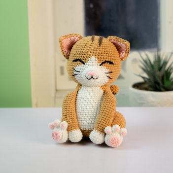 Cutie Kitty amigurumi pattern by Lennutas