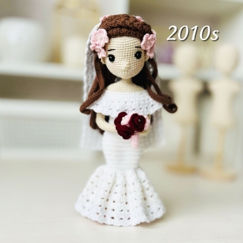 Miss 2010s amigurumi pattern by Fluffy Tummy