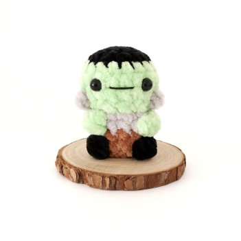 No-Sew Frankenstein + Zombie Mod amigurumi pattern by Stitch by Fay