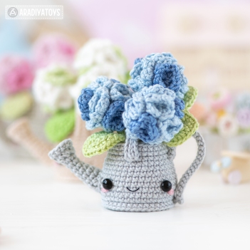 Kawaii Watering Can (Hydrangea) amigurumi pattern by AradiyaToys