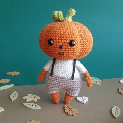 Potti The Pumpkin amigurumi by Yum Yarn