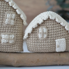 Scandinavian Village amigurumi pattern by Elisas Crochet