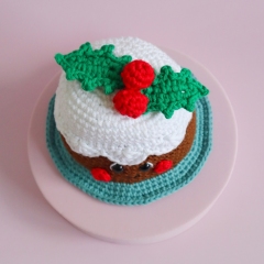 Cody the Christmas Pudding amigurumi by Cara Engwerda