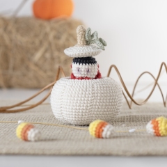 Pumpkin-Present amigurumi pattern by GatoFio