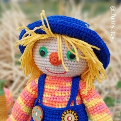 Scarecrow amigurumi pattern by Iryna Zubova