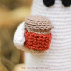 Halloween Ghost amigurumi pattern by Mariia Zhyrakova