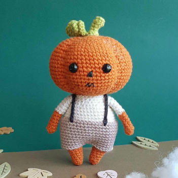 Potti The Pumpkin amigurumi pattern by Yum Yarn