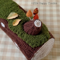 Brown log cushion amigurumi pattern by Happy Coridon