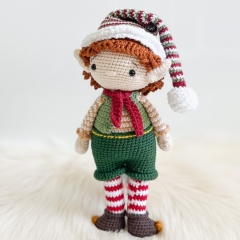 Peppermint the Festive Elf amigurumi by Bluesparrow Handmade