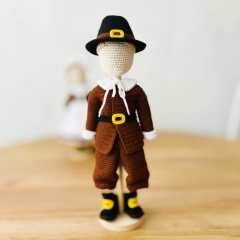 Pilgrims outfits amigurumi by Fluffy Tummy