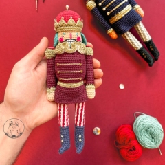 Gunter the Very Merry Nutcracker amigurumi by Gwilami