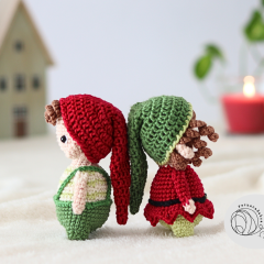 Christmas elves  amigurumi pattern by yarnacadabra