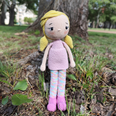 Olivia doll amigurumi pattern by unknown