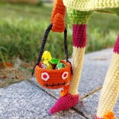 Miss Pumpkin amigurumi pattern by Iryna Zubova