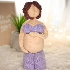 Mommy-to-Be amigurumi by Mariia Zhyrakova