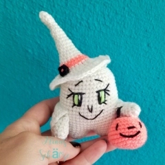 Candy the Cute Little Ghost amigurumi pattern by LovenikaDesign