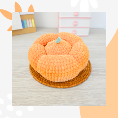 Mystery Pumpkin  amigurumi pattern by Hugurumitoys