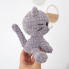 No-sew Sitting cat amigurumi by Hugurumitoys