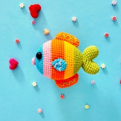 Dona, the fish amigurumi pattern by Amigurumi with Eli