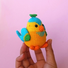 Fifi, the Finch amigurumi pattern by Amigurumi with Eli