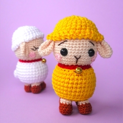 Friendly little Sheep amigurumi pattern by Amigurumi with Eli