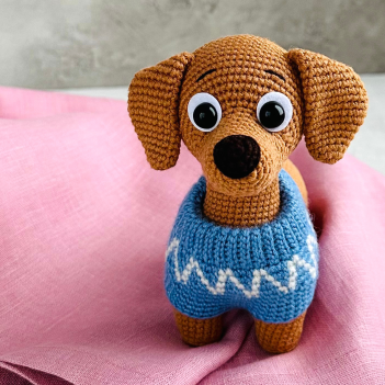 Dachshund amigurumi pattern by Mommy Patterns