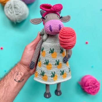 Mooriel Cowalski Futile Influencer amigurumi pattern by Gwilami